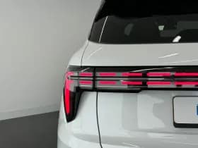 Lynk & Co 01 thumbnail 6