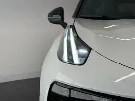 Lynk & Co 01 thumbnail 5