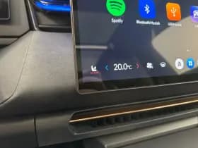 Lynk & Co 08 thumbnail 40