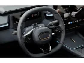 Lynk & Co 08 thumbnail 5