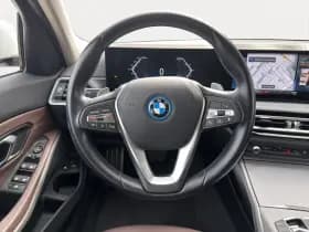 BMW 3-Serie thumbnail 6