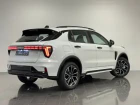 Lynk & Co 01 thumbnail 2