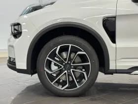 Lynk & Co 01 thumbnail 18