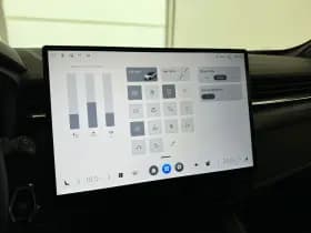 Lynk & Co 01 thumbnail 35