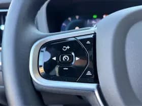 Volvo XC60 thumbnail 16