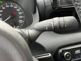 Mazda 2 Hybrid thumbnail 11