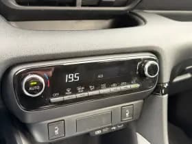 Mazda 2 Hybrid thumbnail 13