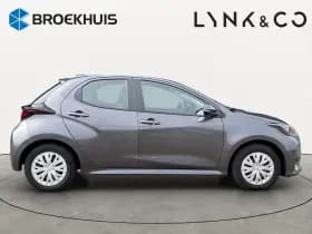 Toyota Yaris thumbnail 3