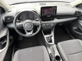 Toyota Yaris thumbnail 4