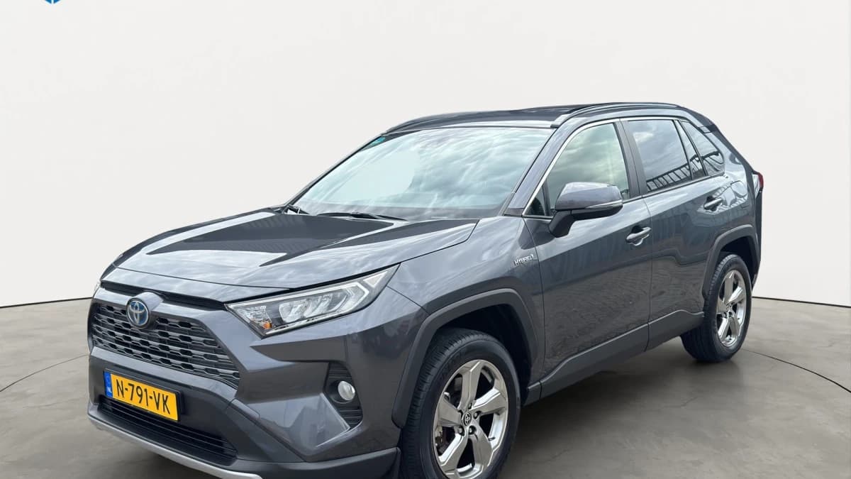 Toyota RAV4 — foto 1