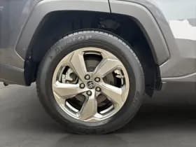 Toyota RAV4 thumbnail 7
