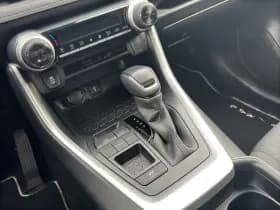 Toyota RAV4 thumbnail 8
