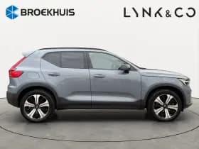 Volvo XC40 thumbnail 3
