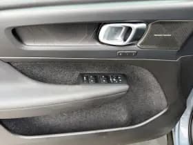 Volvo XC40 thumbnail 30