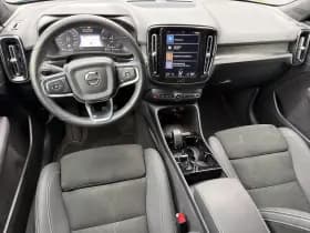 Volvo XC40 thumbnail 4