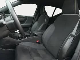 Volvo XC40 thumbnail 6