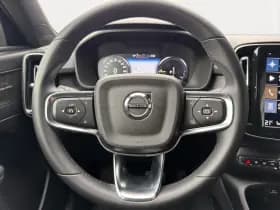 Volvo XC40 thumbnail 10