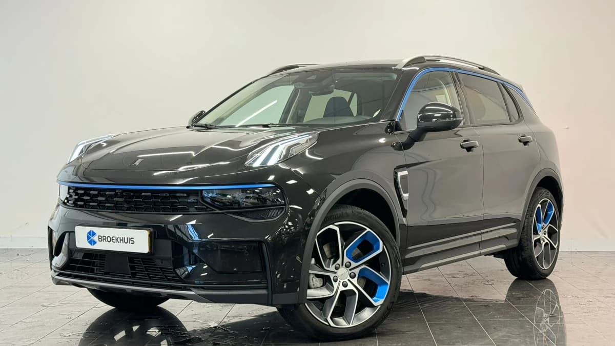 Lynk & Co 01 — foto 1