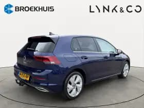 Volkswagen Golf thumbnail 2