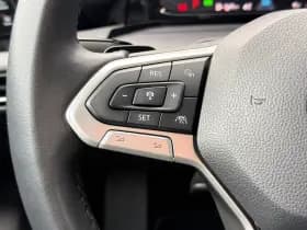Volkswagen Golf thumbnail 27