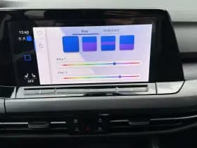 Volkswagen Golf thumbnail 37