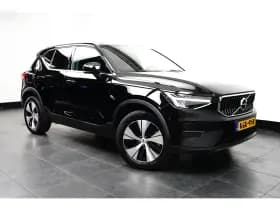 Volvo XC40 thumbnail 3
