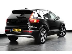 Volvo XC40 thumbnail 4