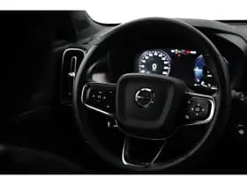 Volvo XC40 thumbnail 10