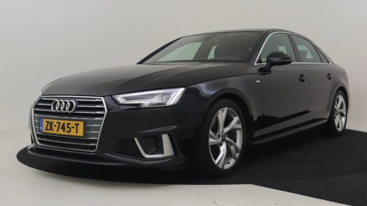 Audi A4 — foto 1
