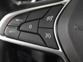 Renault Clio thumbnail 11
