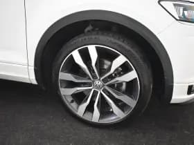Volkswagen T-Roc thumbnail 23