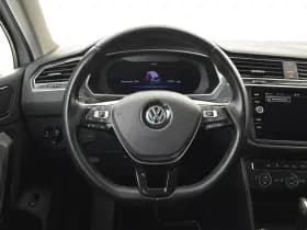 Volkswagen Tiguan thumbnail 11