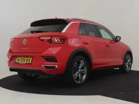 Volkswagen T-Roc thumbnail 2