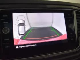 Volkswagen T-Roc thumbnail 17