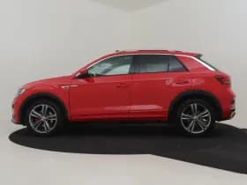 Volkswagen T-Roc thumbnail 3