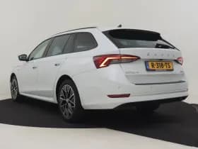 Škoda Octavia thumbnail 10