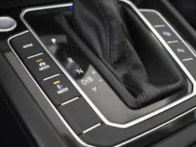 Volkswagen Passat thumbnail 11