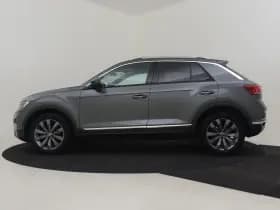 Volkswagen T-Roc thumbnail 3