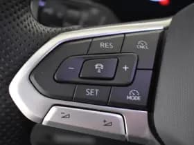 Volkswagen Tiguan thumbnail 16