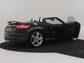 Audi TT thumbnail 5