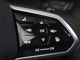 Volkswagen Golf thumbnail 14