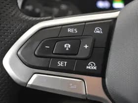 Volkswagen Passat thumbnail 15