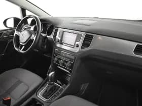 Volkswagen Golf thumbnail 4