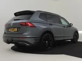 Volkswagen Tiguan thumbnail 2