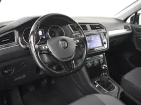 Volkswagen Tiguan thumbnail 4