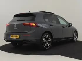 Volkswagen Golf thumbnail 2