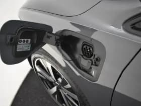 Volkswagen Golf thumbnail 23