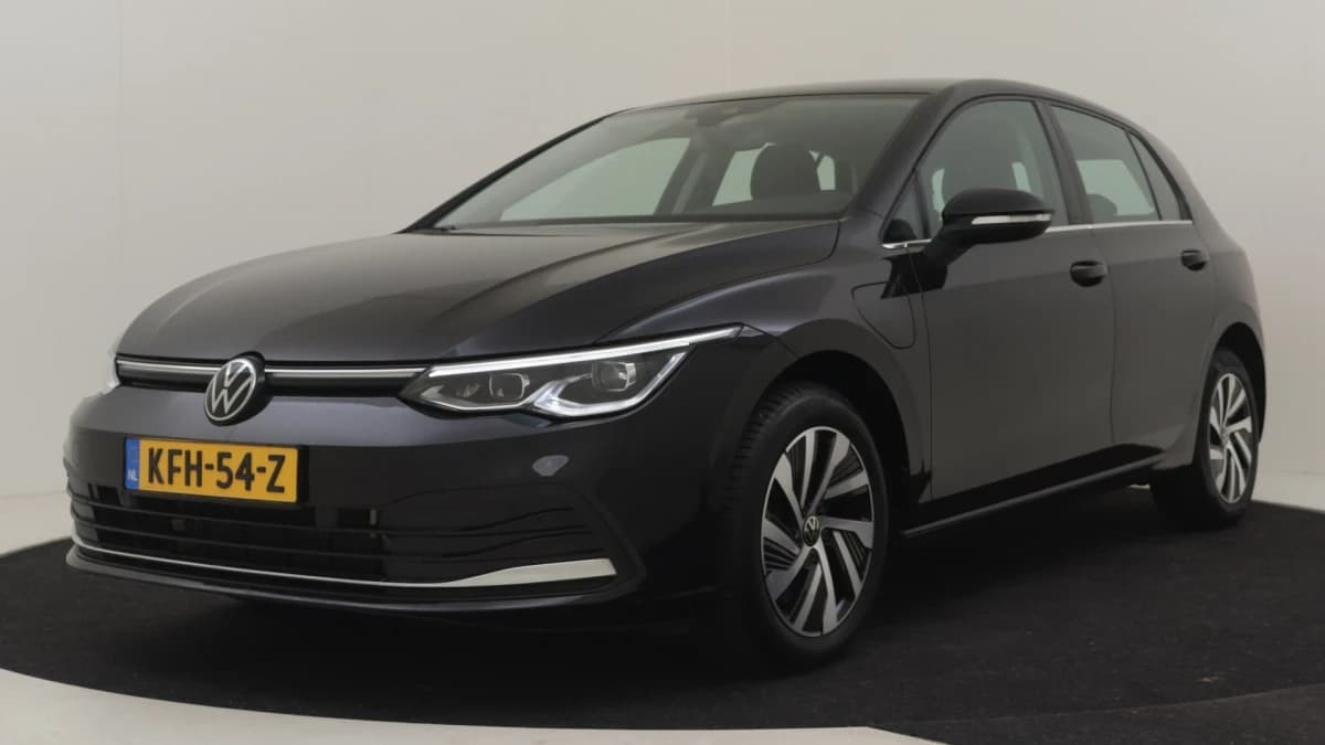 Volkswagen Golf — foto 1