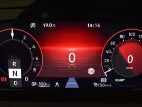 Volkswagen Golf thumbnail 13