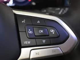 Volkswagen Golf thumbnail 16